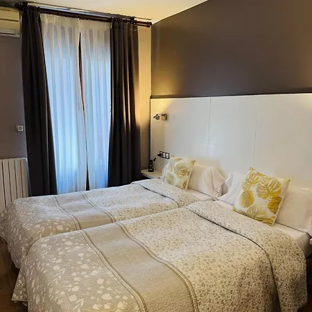 El Acebo Hotel 2*